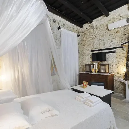 Antonia's House - Old Town *