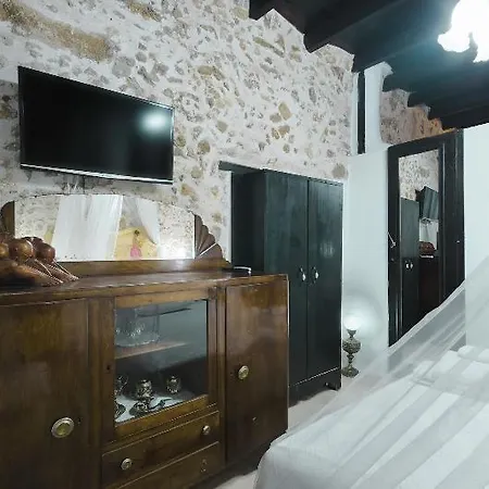 בית אירוח Antonia's House - Old Town *