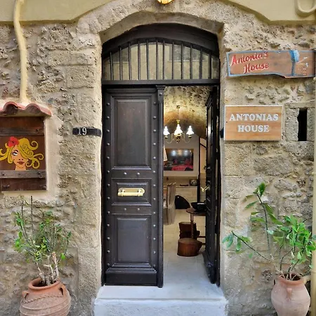 Antonia's House - Old Town העיירה רתימנו