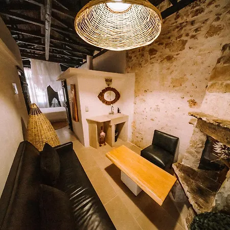 Antonia's House - Old Town Homestay