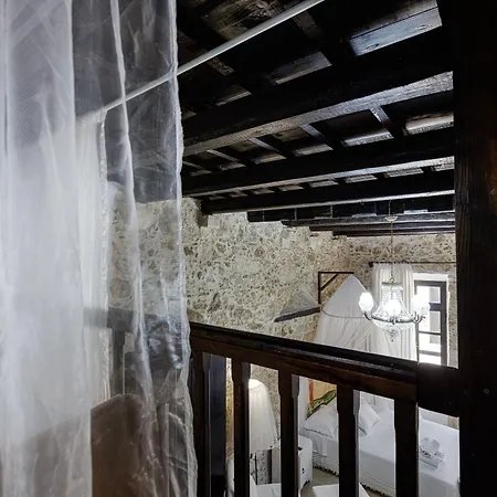 Antonia's House - Old Town *