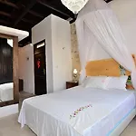 Antonia's House - Old Town *